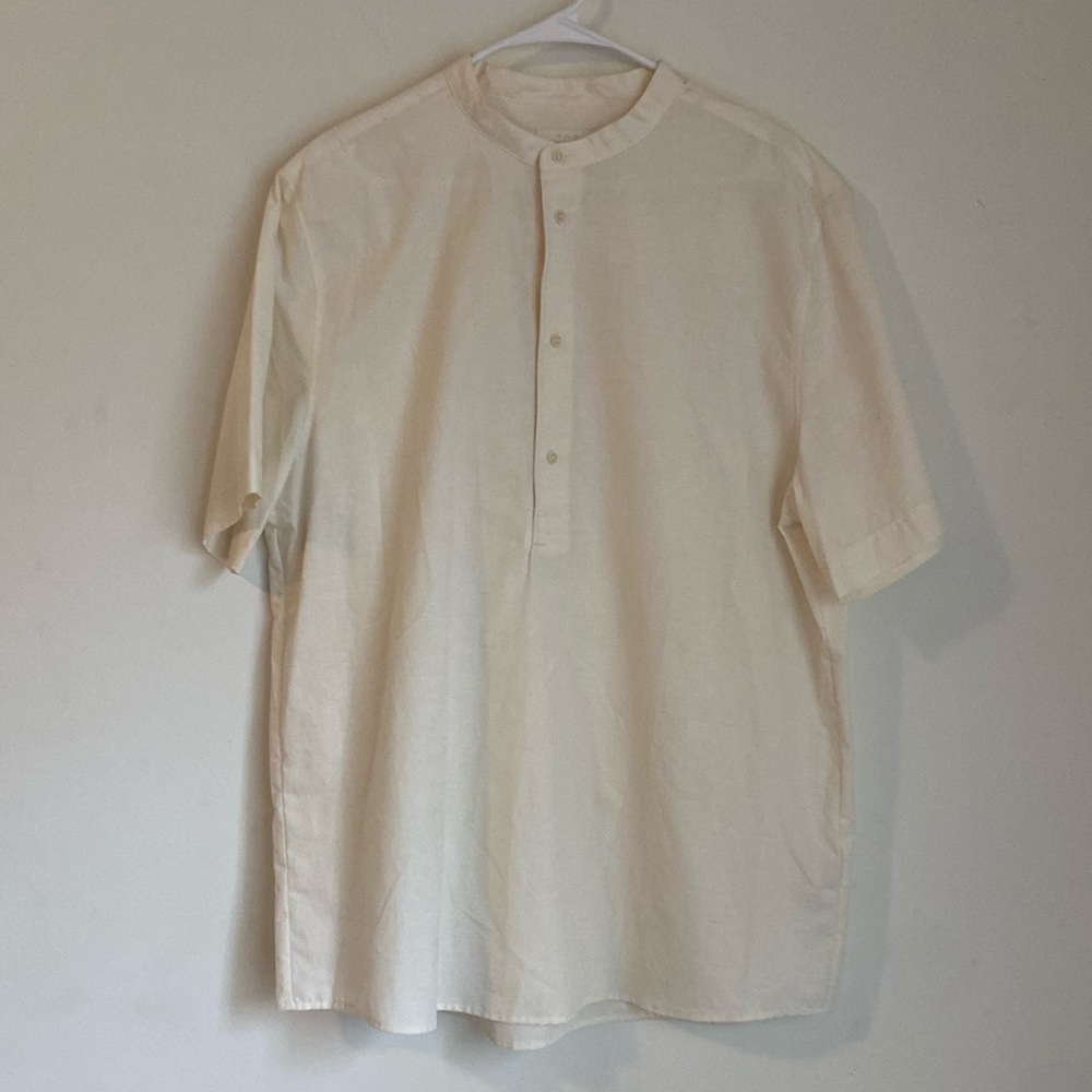 COS short sleeve four button casual